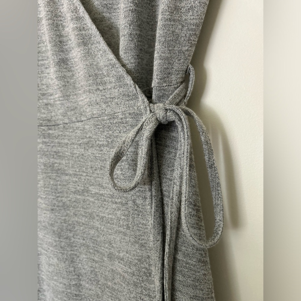 Petite Gray Wrap Dress Size S - Picture 4 of 11